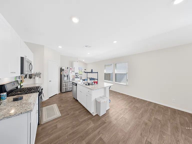 13059 Kalinoski St — Photo 9