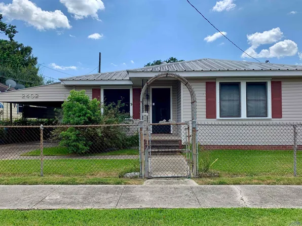 2402 Cypress St, Morgan City, LA 70380