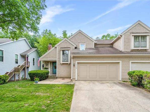 11109 W 113th Ter, Overland Park, KS 66210
