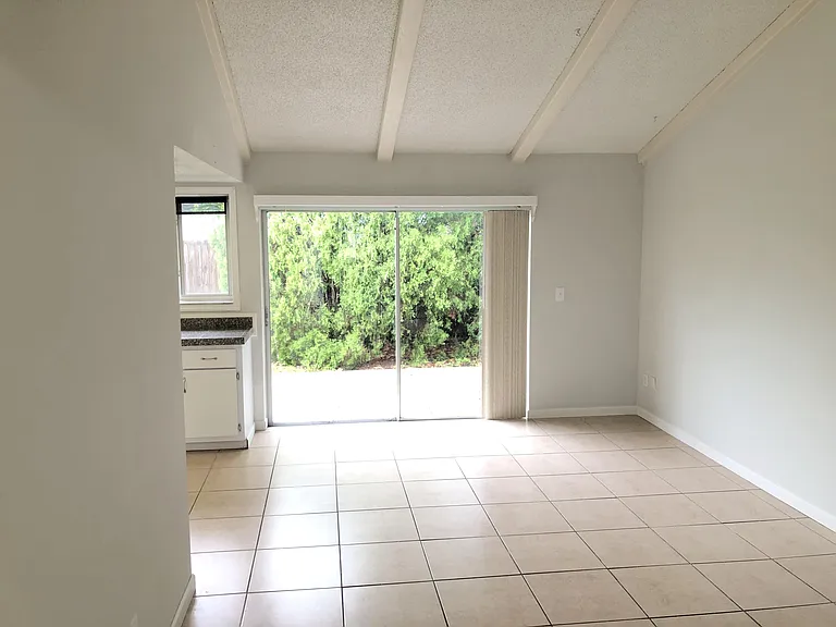 2378 Covington Dr — Photo 8