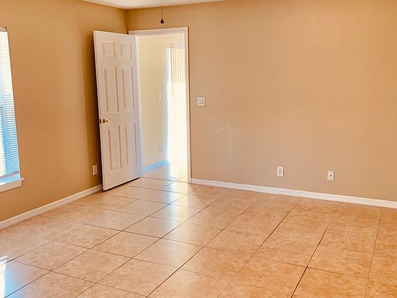 5th image of 1174 SW Jacqueline Ave