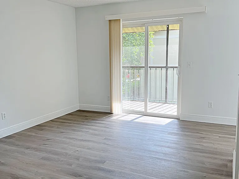 2425 Barley Club Dr #8 — Photo 2