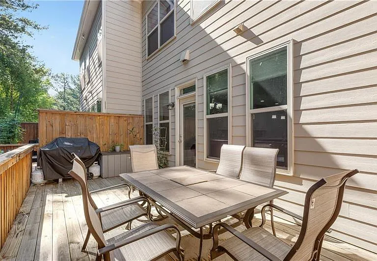 1618 Longmoor Ln SE #R — Photo 22