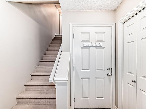 5th image of 655 Tamarack Rd NW #138