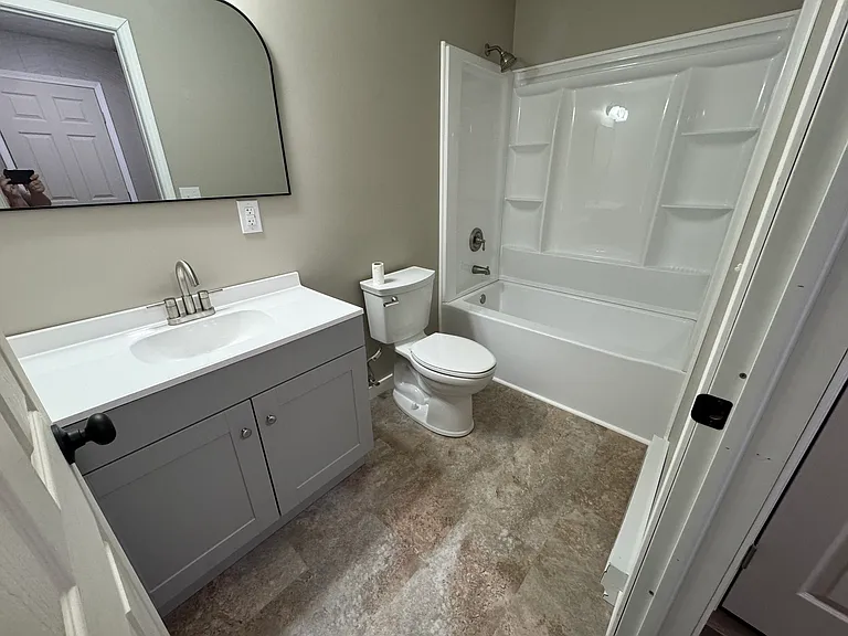 37250 Main St #3 — Photo 6