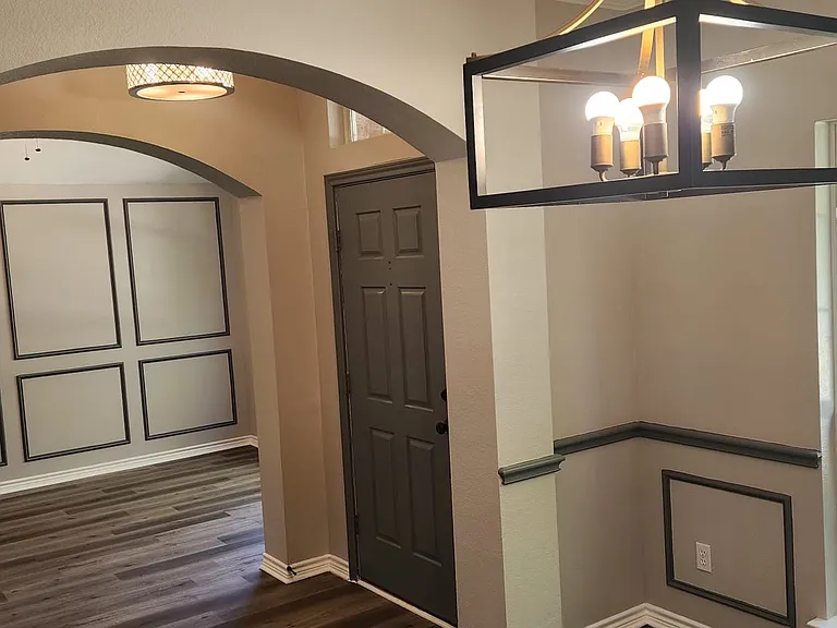 1418 Ranch Hill Dr — Photo 2