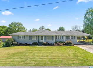 909 7th St, Pleasant Grove, AL 35127