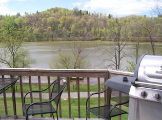 4256 Paradise Rd, Hiwassee, VA 24347