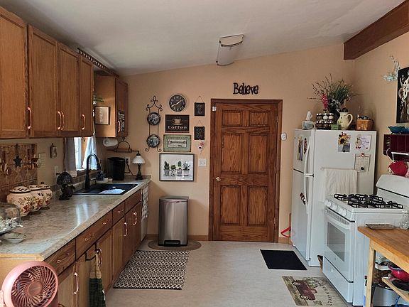 3rd image of 1829 Bullock Rd