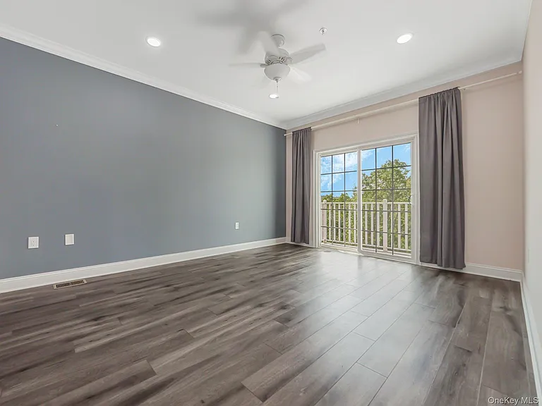 1115 Balsam Dr — Photo 22