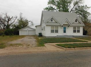 3228 Paradise St, Vernon, TX 76384
