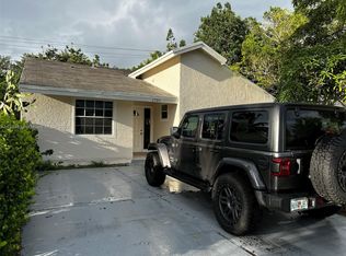 1701 SW 85th Ter, Hollywood, FL 33025