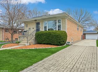 14311 Tripp Ave, Midlothian, IL 60445