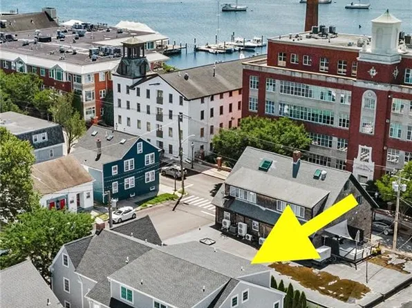 21 Bradford St Unit 2, Bristol, RI 02809