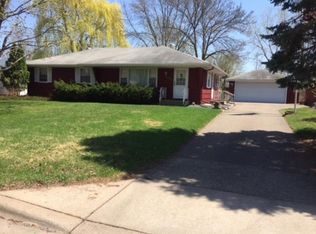 8517 Greystone Ave S, Cottage Grove, MN 55016