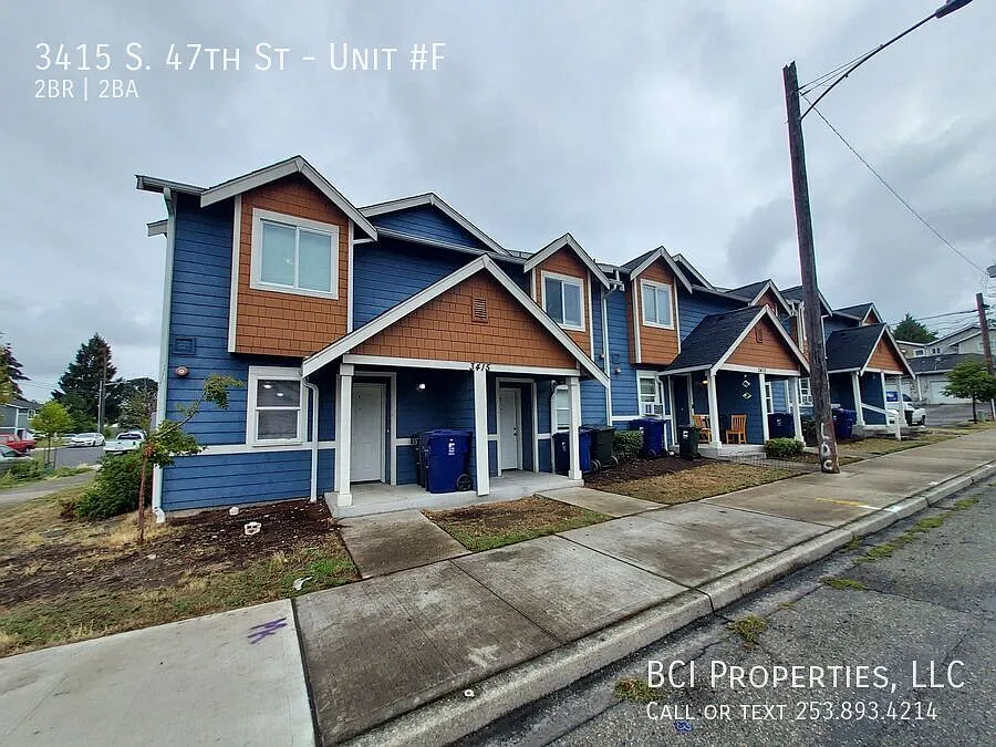 Upscale 2 Bed 1.5 Bath Town Home!! 3415 S 47th St #F Tacoma!! Available NOW — Photo 2