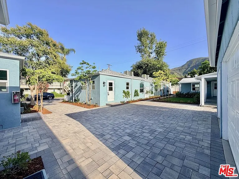 2924 W Riverside Dr — Photo 13