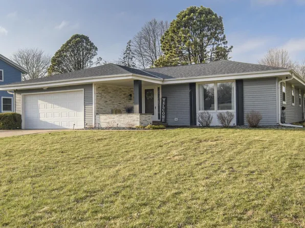 1024 Marquette ROAD, Hartland, WI 53029