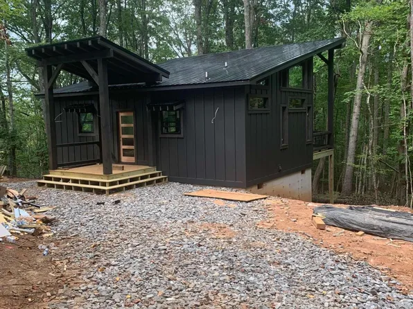 43 Granny Hughes Rd, Mineral Bluff, GA 30559