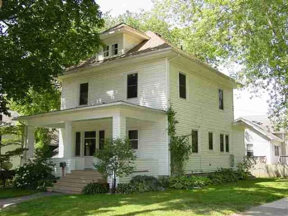 1403 Washington Ave