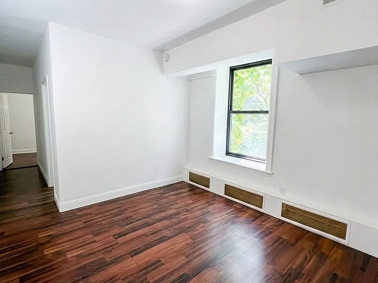 544 W 157th St #1B — Photo 3