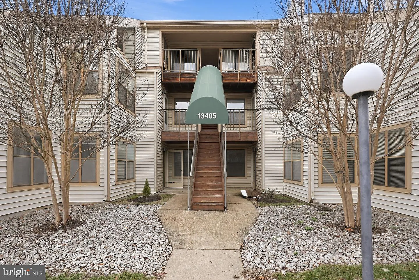 2 bed, 2.0 bath, 1028 sqft, $2,300 — Photo 1