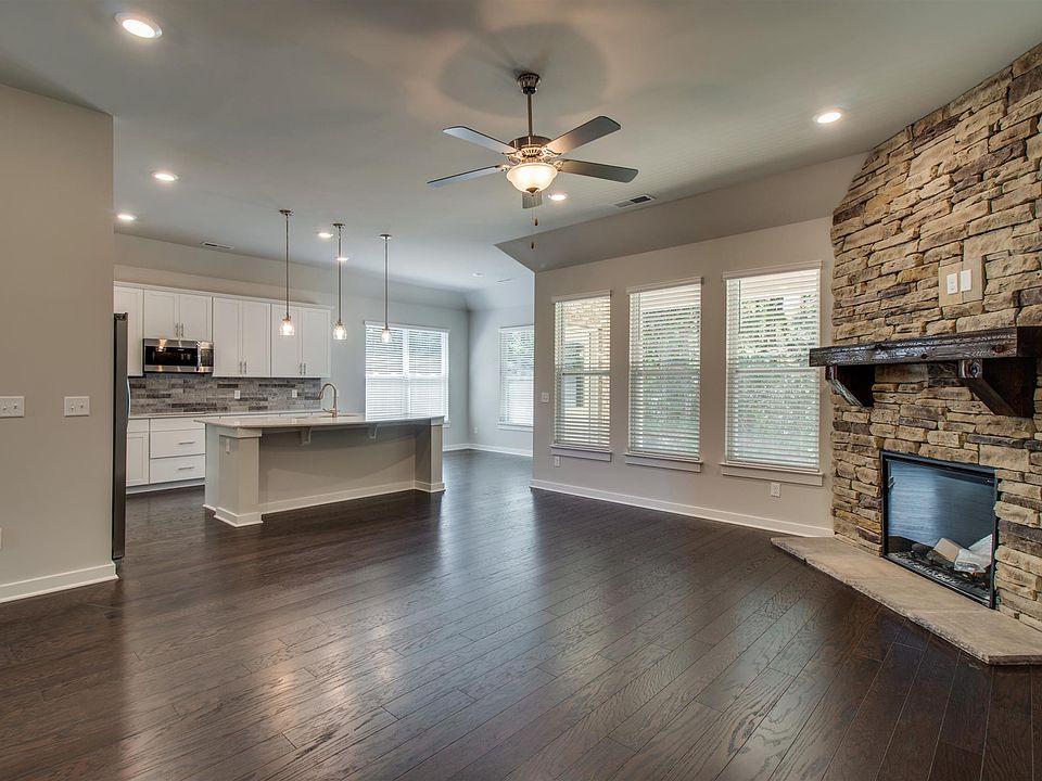 1st image of 1611 Burrows Avenue 51 #Lyr