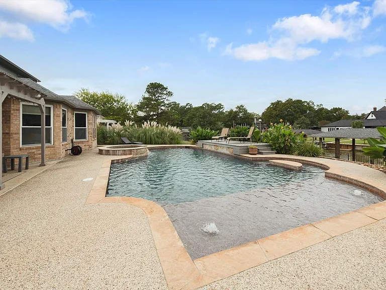 8219 Shoregrove Dr — Photo 24