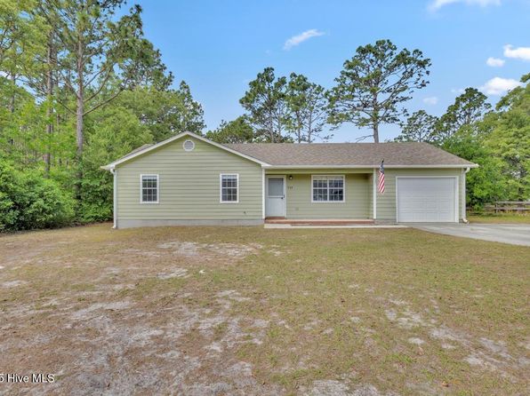 534 Sand Ridge Road, Hubert, NC 28539