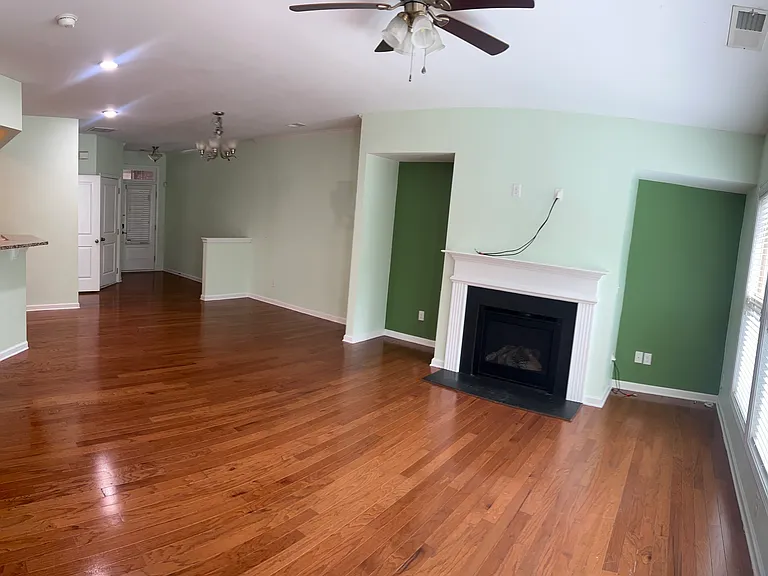 4145 Hammond Bridge Dr — Photo 6