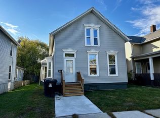 916 Grand Ave, Racine, WI 53403