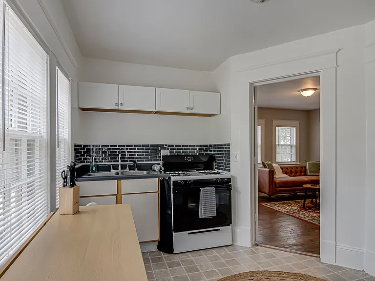 1504 W Friendly Ave #B — Photo 7