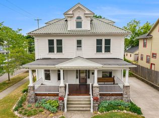 1034 Chester St SE, Grand Rapids, MI 49506