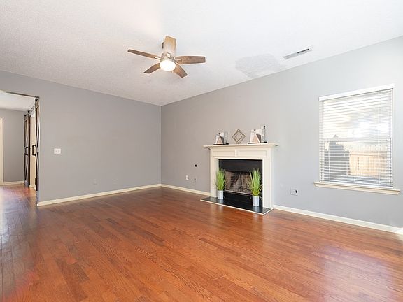 5th image of 171 Misty Forest Dr