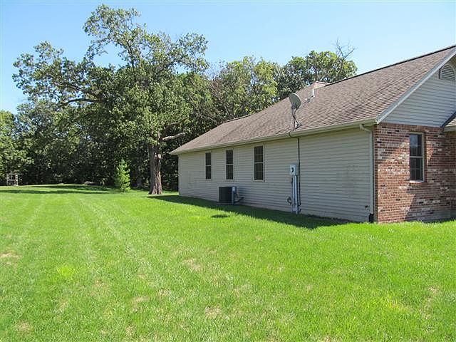 2nd image of 16 Lindenwood Dr