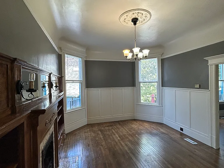 326 Capitol St #A — Photo 11