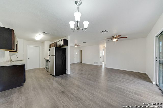 1st image of 2307 Marilyn Kay St