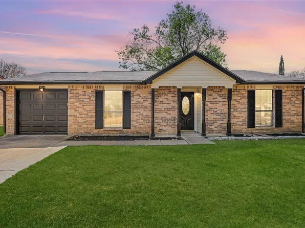 4744 China Rose Dr, Fort Worth, TX 76137