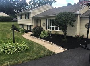 972 E Penn Dr, West Chester, PA 19380