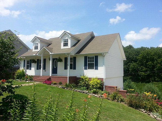 1st image of 90 W Paris St