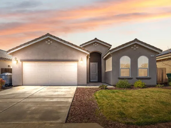 1249 Bristlecone Dr, Madera, CA 93638