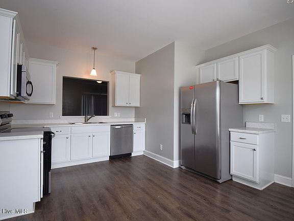 4th image of 2213 Chavis Dr #A
