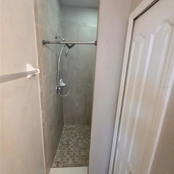 810 Callista Cay Loop — Photo 16