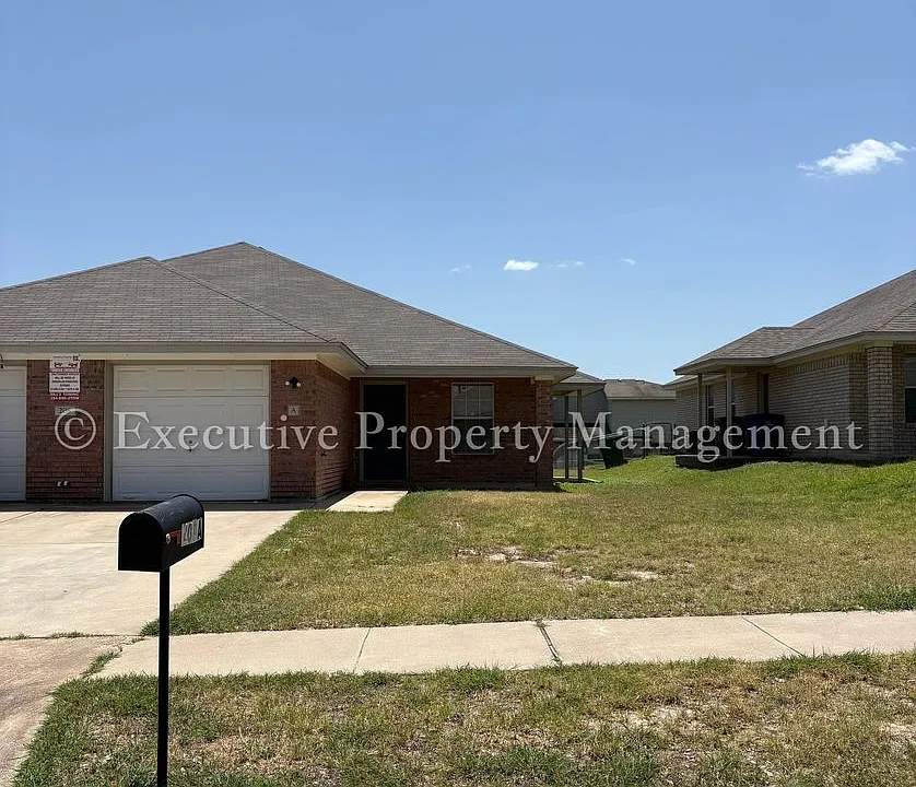 208 Janelle Dr