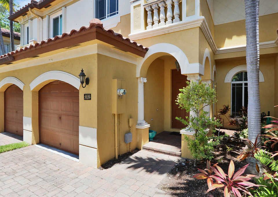 1st image of 3020 Murano Bay Dr
