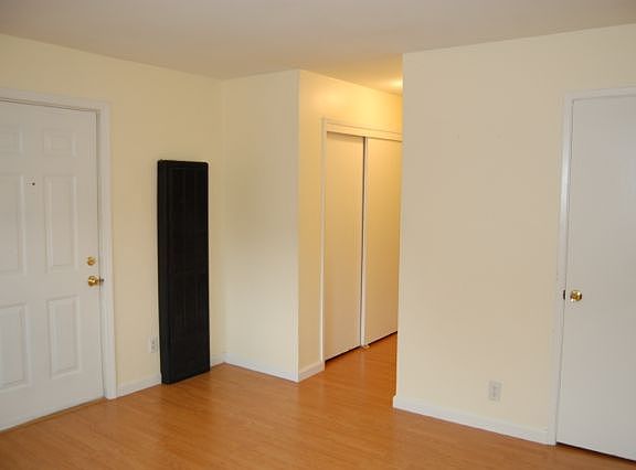 4th image of 2414 P St #6