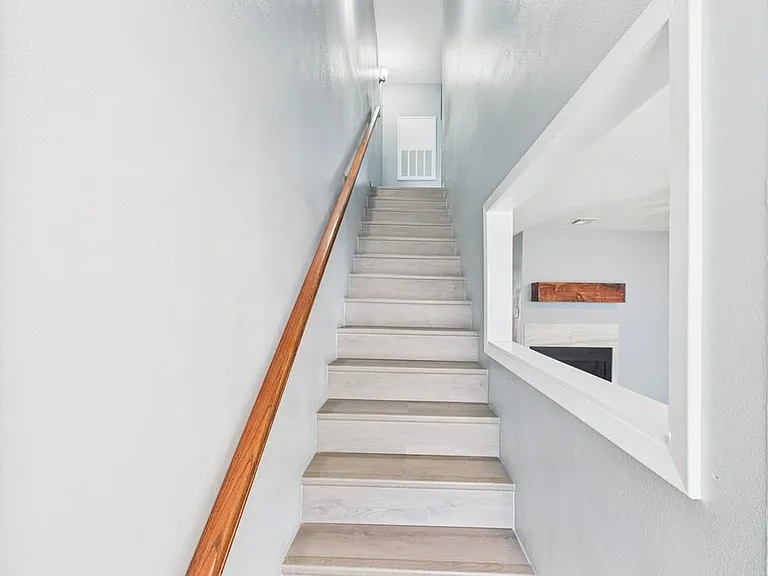 1104 Verde Dr #A — Photo 5