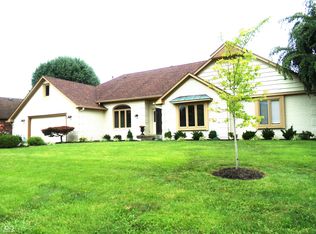 2092 Lake Run Dr, Greenwood, IN 46143