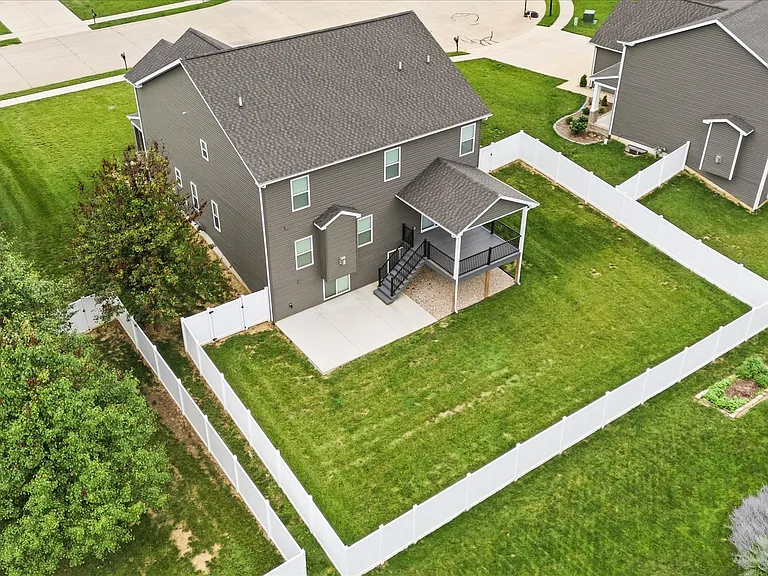759 Seagate Dr — Photo 2