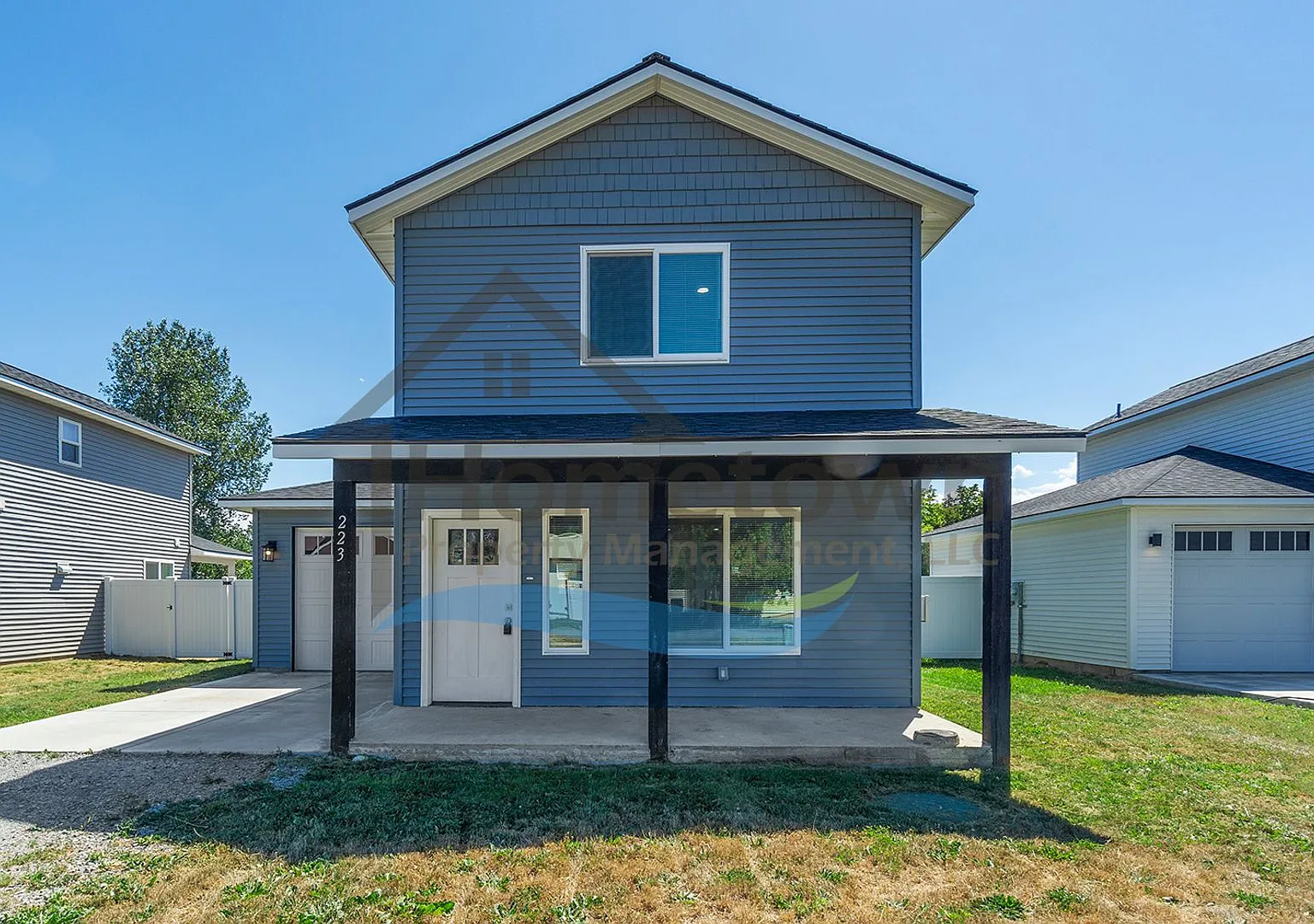 3 Bedroom 2 Bathroom Home with Attached Garage Available in Ponderay! — Photo 1